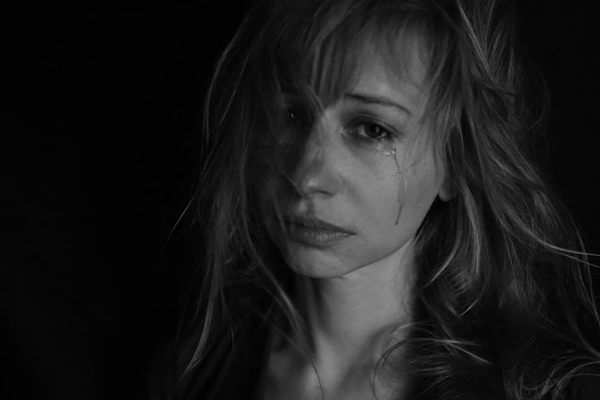Виктория Wenn Mitarbeiter weinen (c) Бородинова auf Pixabay